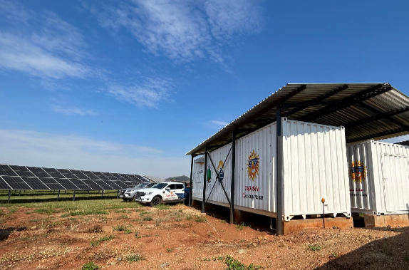 4 Key Factors for Enhancing Battery-powered Inverter Efficiency in Renewable Energy